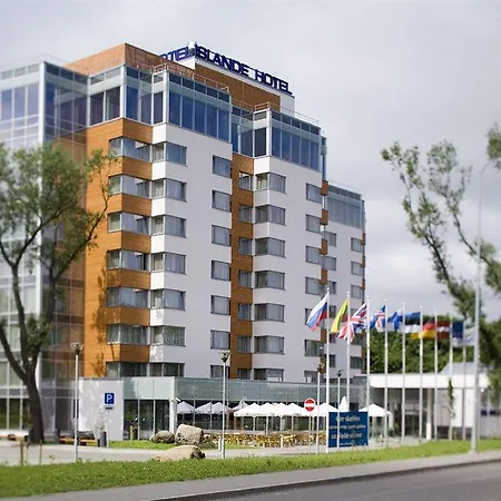 Viesnīca Islande With Free Parking 4*